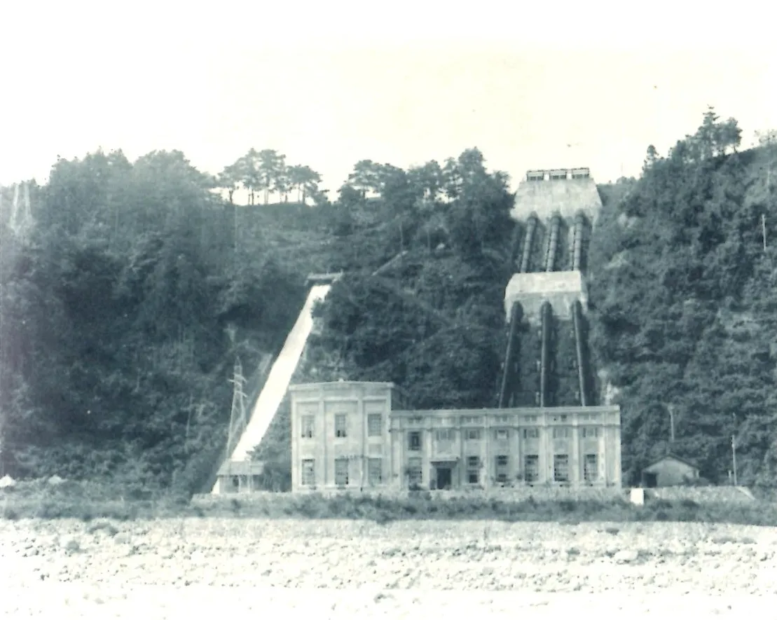 上瀧發電所（1932 年的照片）
