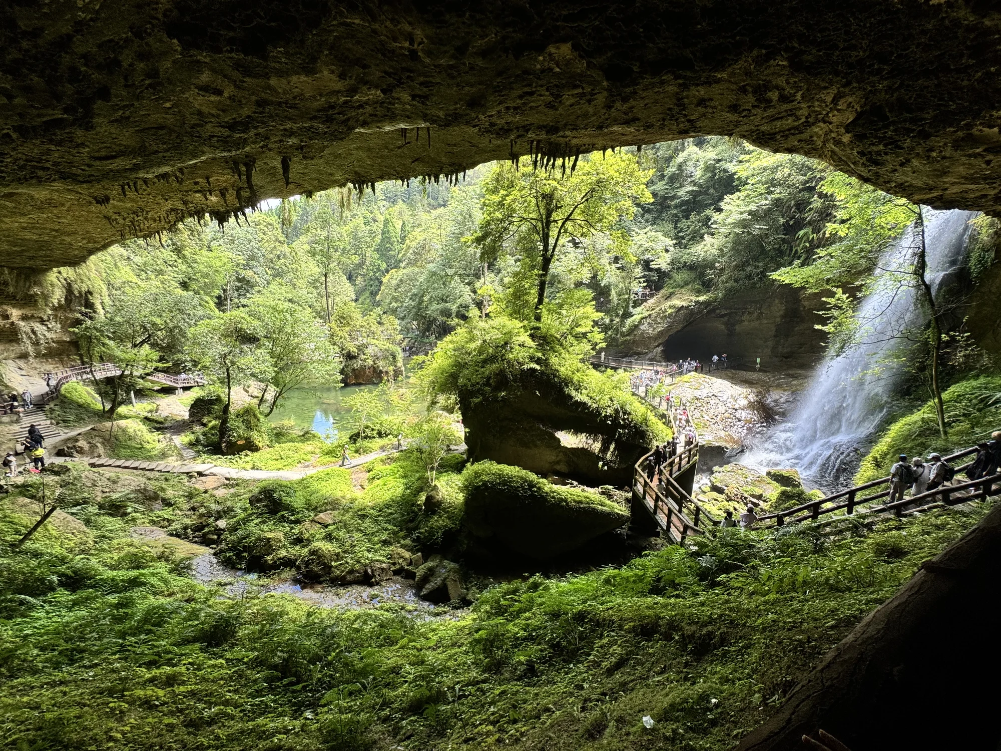 松瀧岩洞