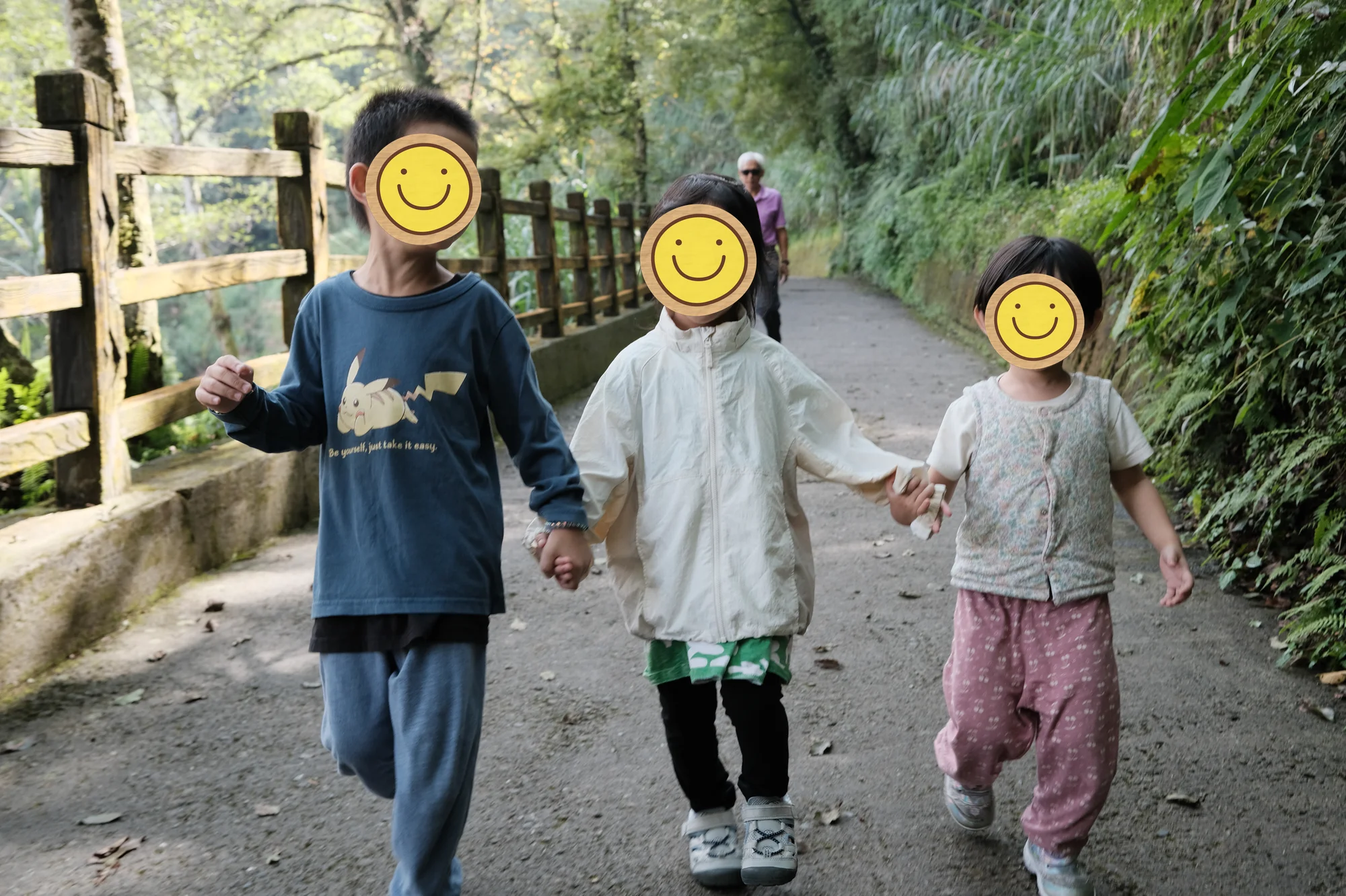 侄子姪女都很喜歡我女兒，女兒像大明星一樣